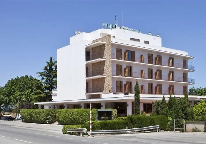 Luxushotel in Figueres nahe Zisterzienserinnenabtei Cadins
