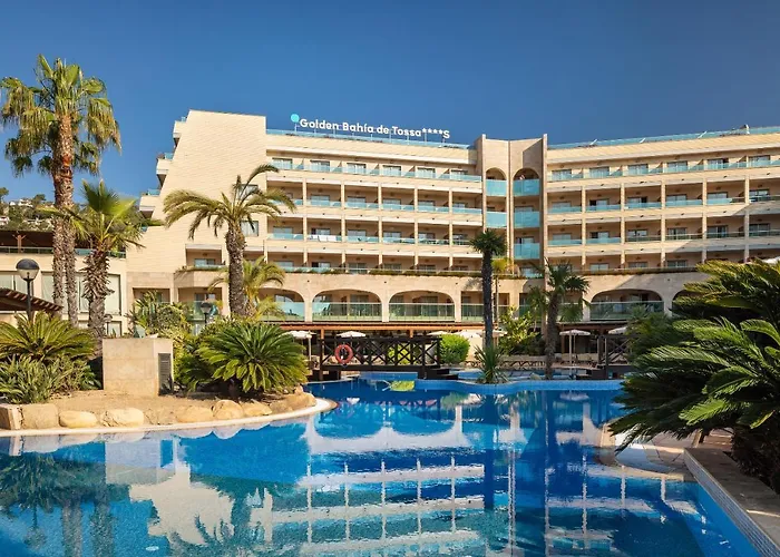 Hotel di lusso a Tossa de Mar vicino a Camping Cala Llevado