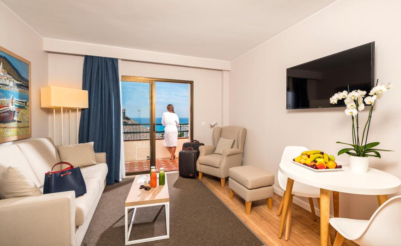 Habitación Doble Deluxe con balcón y vistas al mar