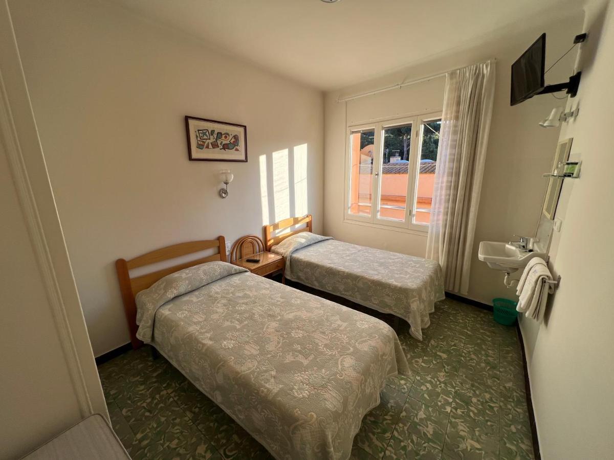 Double Room,1389863882:JPEG