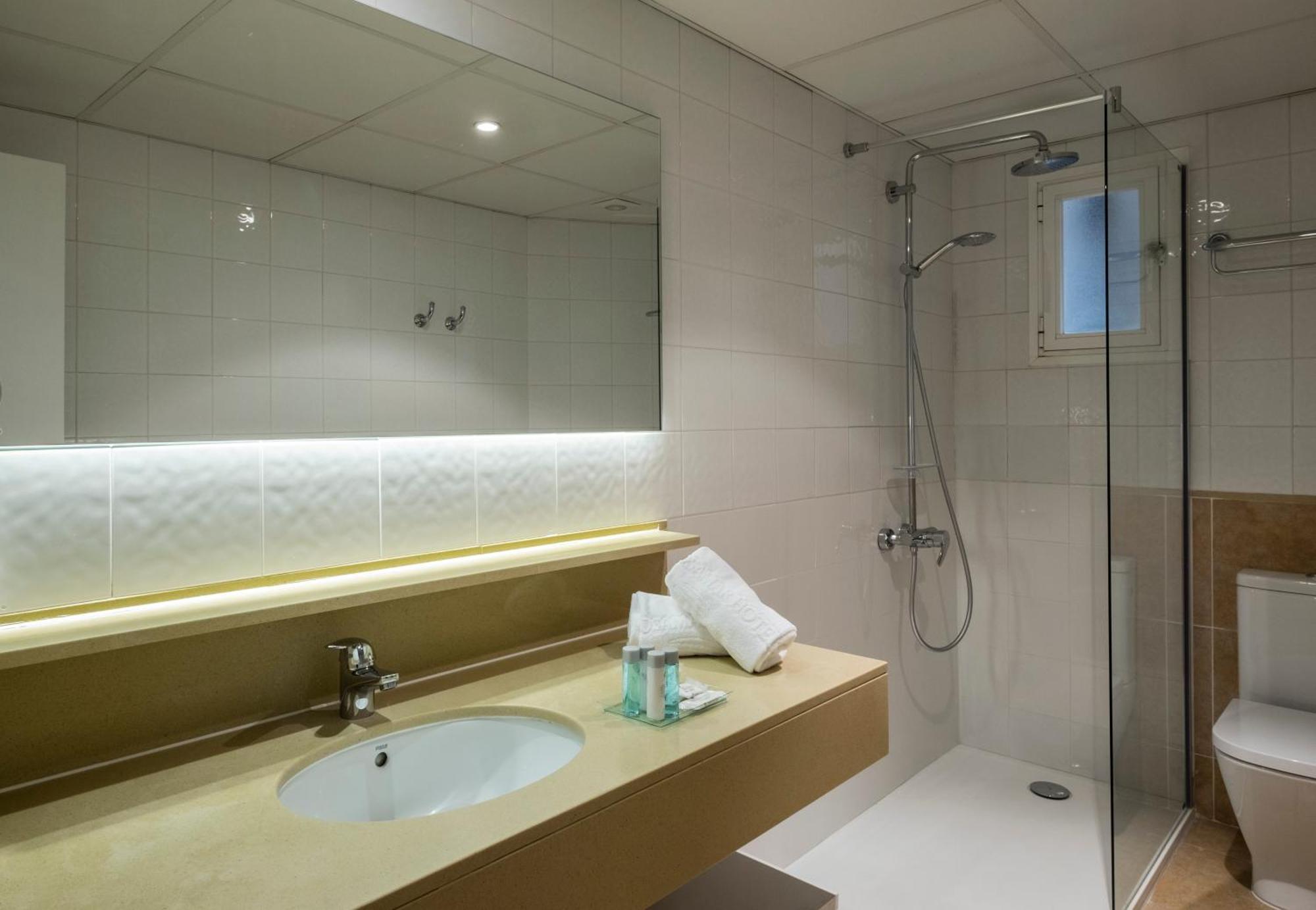 Double or Twin Room with Extra Bed (2 Adults + 1 Child),1030846003:JPEG