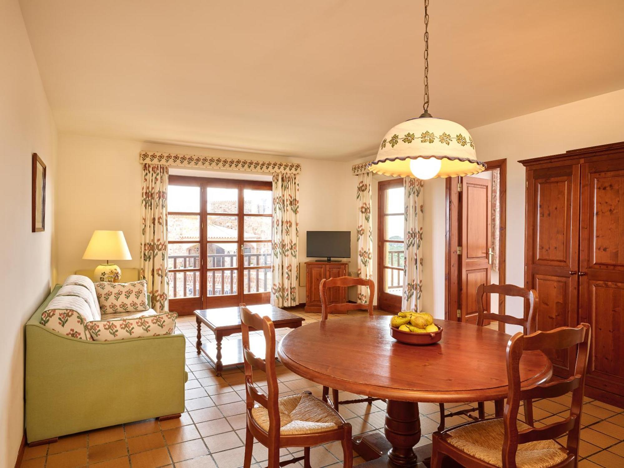 Familiar Apartment