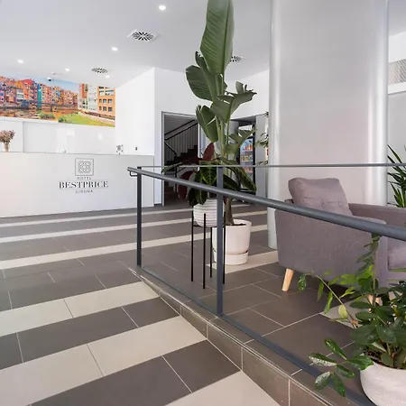 Hotel BESTPRICE Girona-2